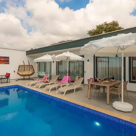 Willa Deveci 3-4 - 2 Bedroom Holiday In Kalkan